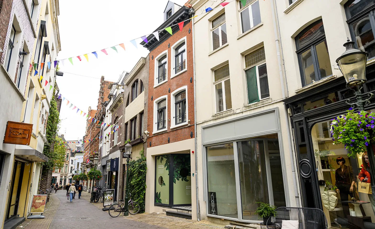 IT20251023 GREE websdetail 820