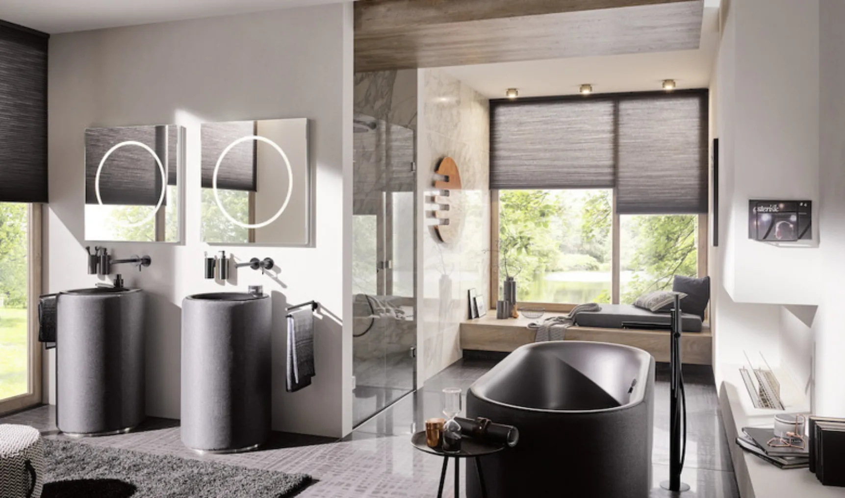 22 Bette Lux Oval Couture