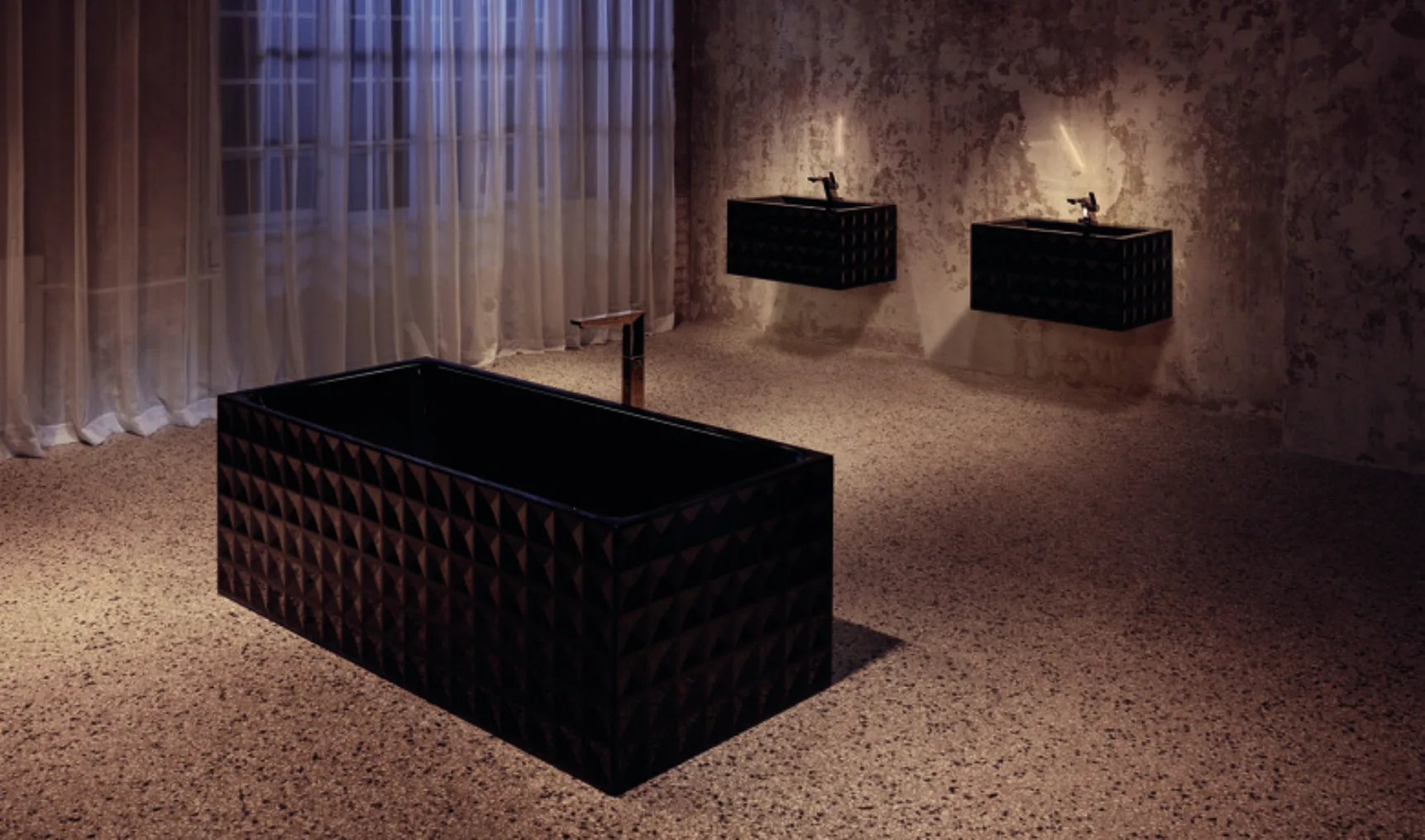 Bette Loft Ornament schwarz 02