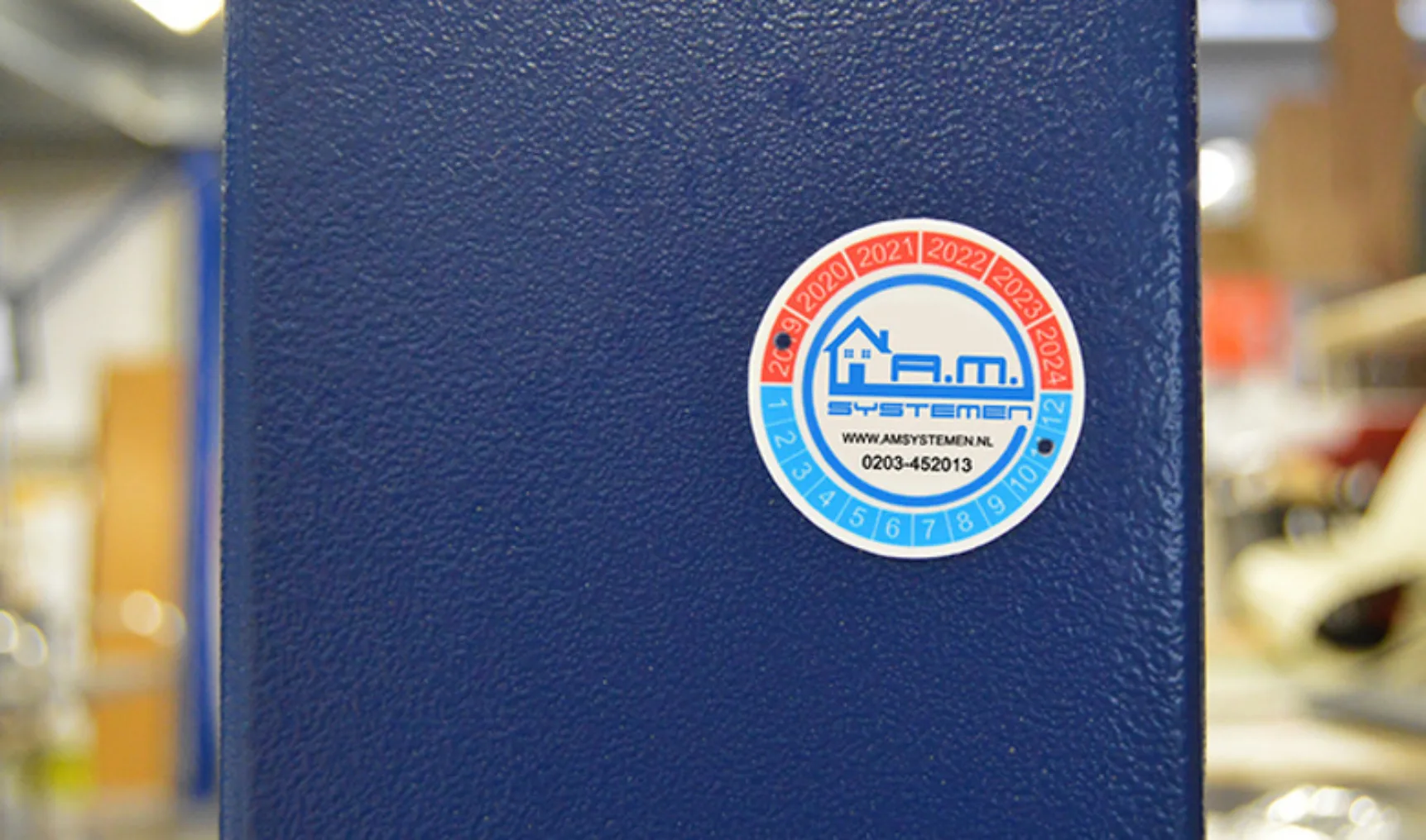 IT201912 123sticker 2019 650x383