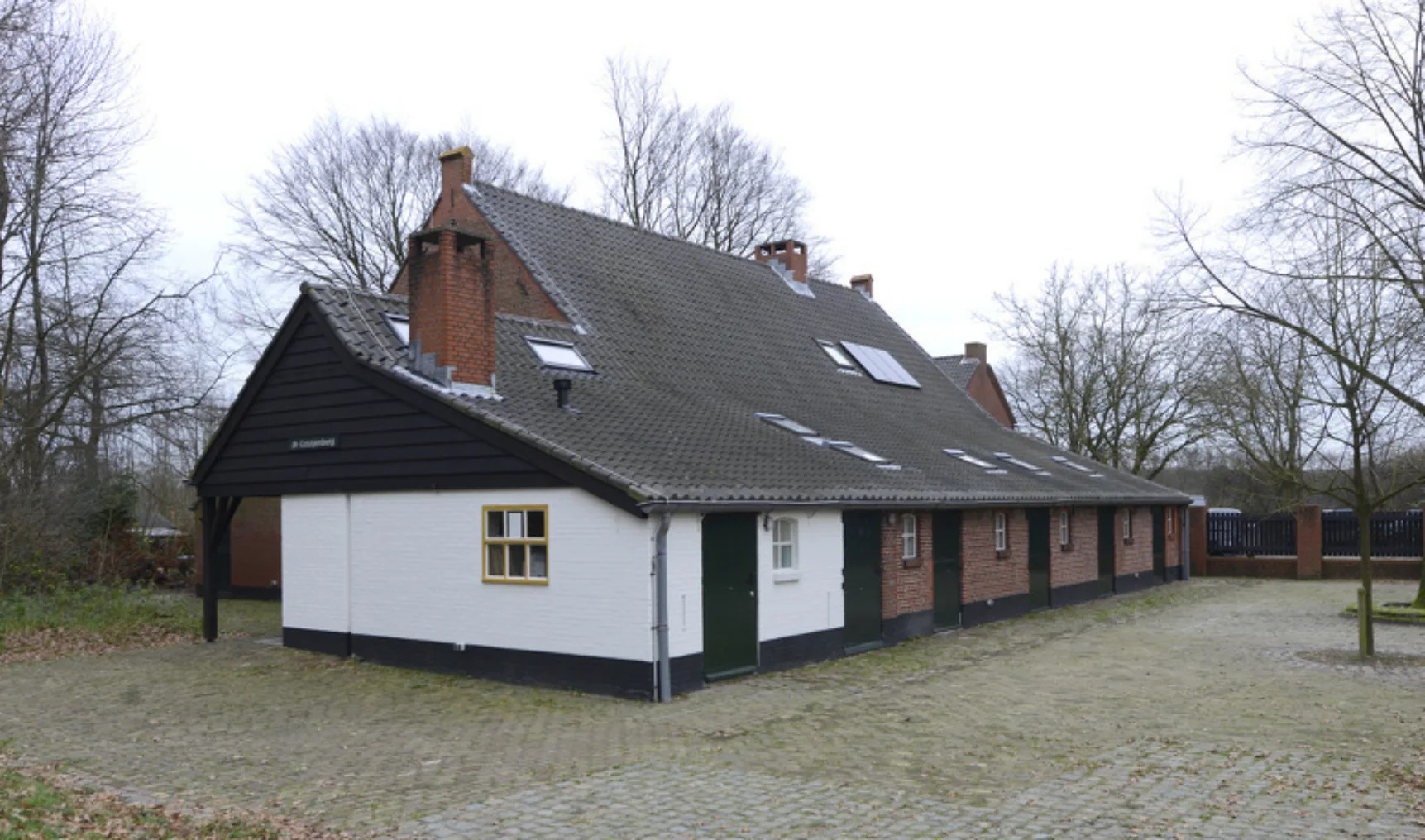 EMST20151218 001