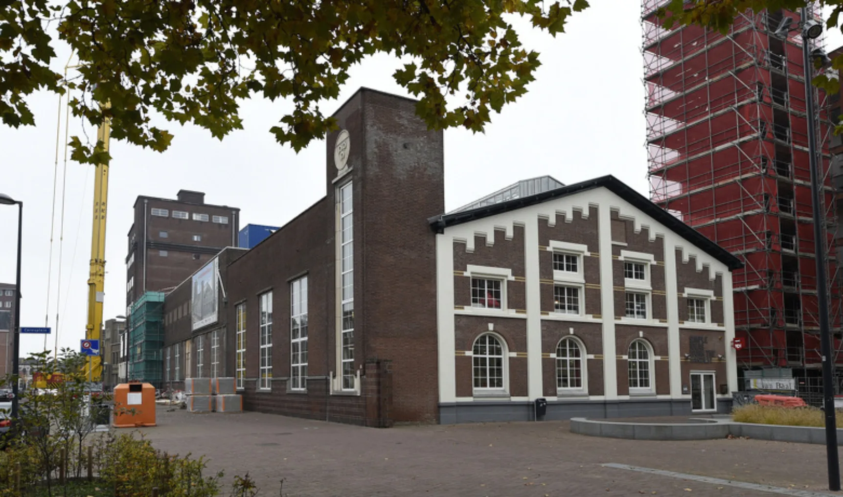 EMST20161101 800