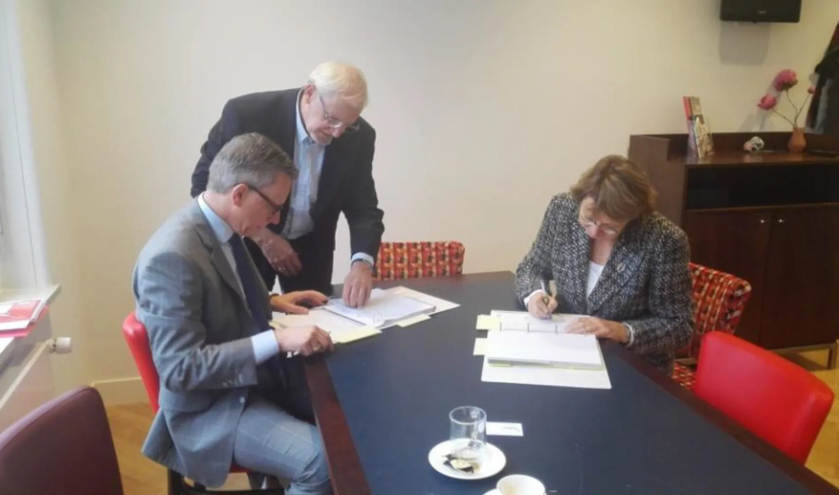 DEF Persbericht contractondertekening Kuijpers Concertgebouw 1