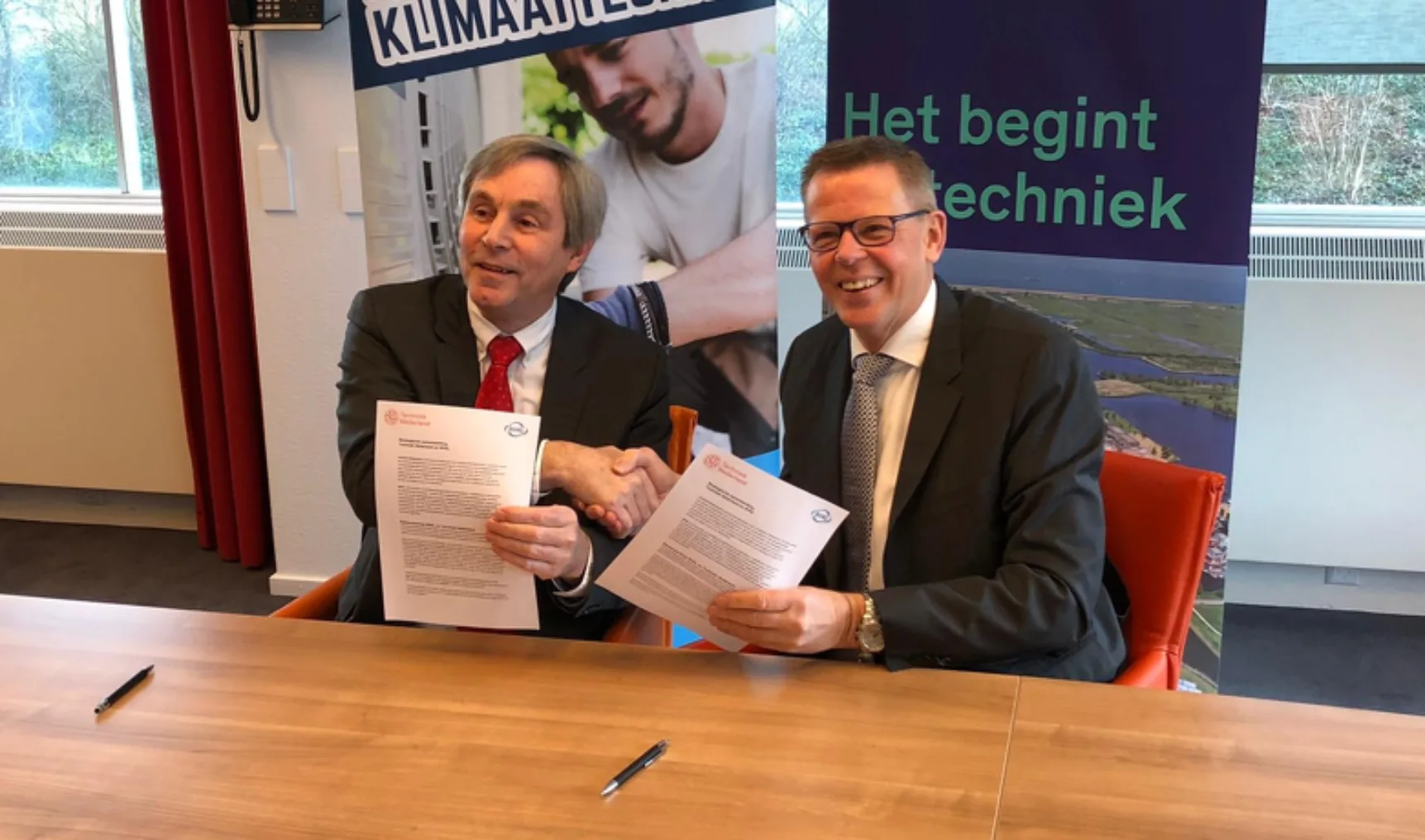 IT 2020 0217 Ondertekening samenwerking NVKL Techniek Nederland